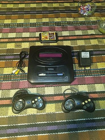 oyun sekilleri: SEGA Mega Drive 2 –2018ci ilin tam islek veziyete 16-bit retro oyun — 2