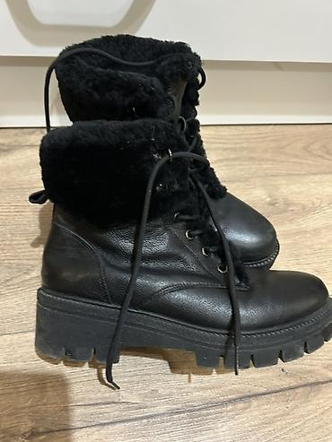 Digər ayaqqabılar: 1.Ботинки Натуральная кожа Размер 39 Цена 60 azn 2. Зимние ботинки — 31
