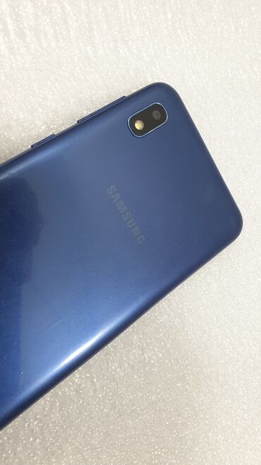 купить телефон самсунг: Samsung A10, Б/у, 32 ГБ, цвет - Синий, 2 SIM