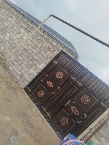 Həyət evləri və villaların satışı: 4 otaqlı, 110 kv. m, Təmirsiz — 3