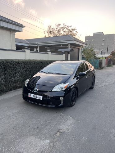 тойота виндом поворотник: Toyota Prius: 2015 г., 1.8 л, Гибрид