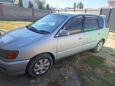 ссср машинка: Toyota Ipsum: 1999 г., 2 л, Автомат, Бензин, Минивэн — 3
