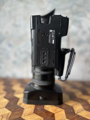 Videokameralar: 1-HƏFTƏ ƏRZİNDƏ çixan müştəriyə- 2800 razilaşmaq olar. Sony XDCAM — 8