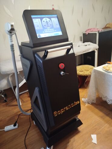 epilyator lazer: Diod lazer tatu silir karbon pelling edir Lazer edir 2 başlıqlı