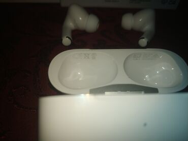 epilex pro: AirPods Pro qulaqcıq satılır (əla kopiya) Səsi, mikrofonu əladır