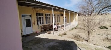 Həyət evləri və villaların satışı: Maştağa qəs. 3 otaqlı, 120 kv. m, Kredit yoxdur, Orta təmir