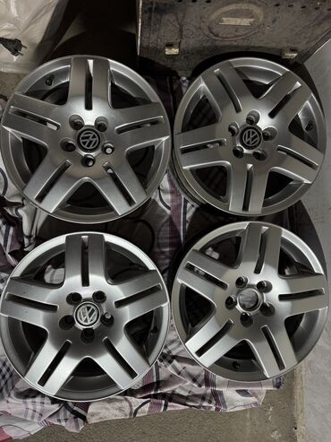 Диски: Диски R 15 Volkswagen, Комплект, отверстий - 5, Б/у