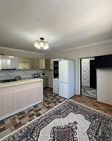кыватира бишкек: 🏡 Продается двухуровневый дом в ж/м Айкол (Лебединовка)! 📍 Локация — 3