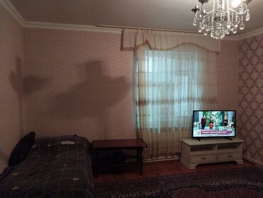 Həyət evləri və villaların satışı: Bakıxanov qəs. 3 otaqlı, 100 kv. m, Kredit yoxdur, Yeni təmirli — 10
