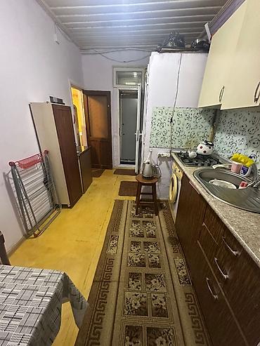Mənzillər: 1 otaqlı mənzil – əşyalarla Planlaşdırma: - 1 geniş otaq (qonaq/yataq — 2