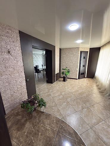 Продажа коттеджей и домов: 4 комнаты, 120 м², 10 соток, Бишкек, Собственник — 24
