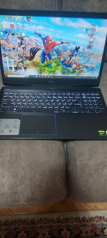 fortnite: Intel Core i5, 8 GB, 15.6 "