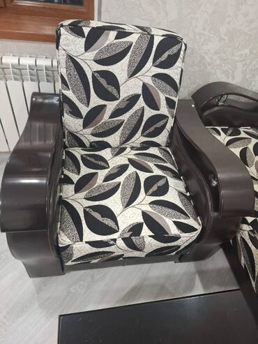 Divan və kreslo dəstləri: İşlənmiş, Divan, 2 kreslo, Divan, Jurnal masası, Bazalı, Açılan -da lalafo.az — 7 Divan və kreslo dəstləri: İşlənmiş, Divan, 2 kreslo, Divan, Jurnal masası, Bazalı, Açılan — 7