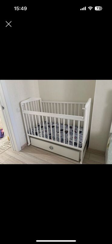 продам мебель детскую: Манеж-кровать, Новый, С комодом, Дерево