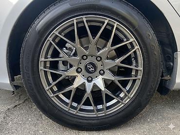 diska: İşlənmiş Disk təkər Hyundai 215 / 55 / R 17, 5 Boltlu — 1