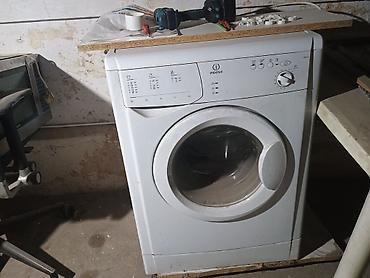 xarab paltaryuyan aliram: Indesit önyükləməli paltaryuyan maşın Oşıqları yanır.Nə isə işə — 1