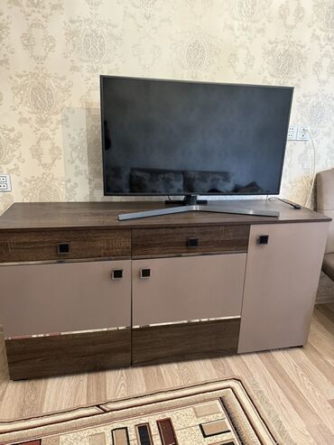 циркулярка цена в бишкеке: İşlənmiş, Düz TV altlığı, Polkalı, Laminat