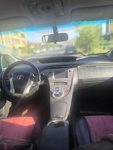 порше 911 турбо с: Toyota Prius: 2015 г., 1.8 л, Автомат, Гибрид, Лифтбек — 4