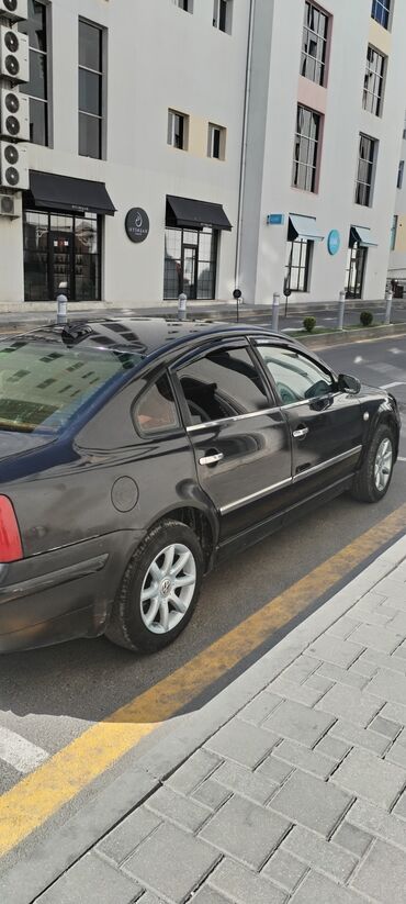автозапчасти на фольксваген пассат б3: Volkswagen Passat: 1.8 l | 1997 il Sedan
