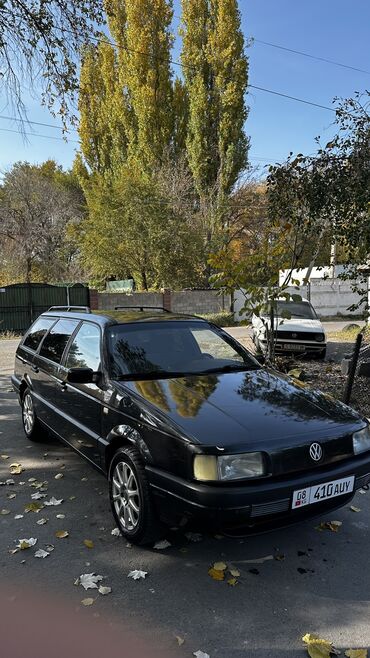 будка рефрижератор купить бу: Volkswagen Passat: 1992 г., 1.8 л, Механика, Бензин, Универсал