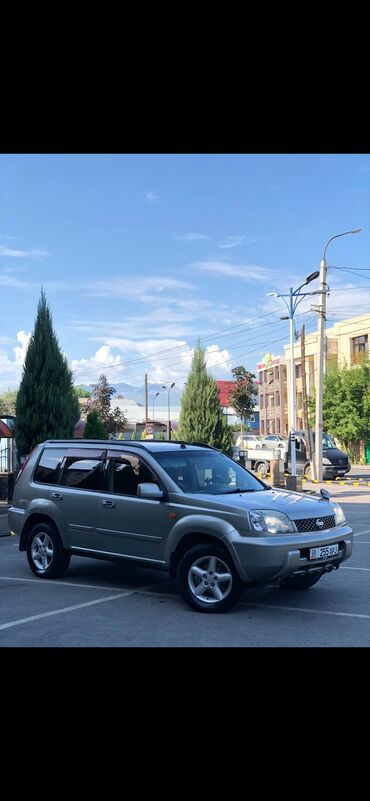 передвижные дома: Nissan X-Trail: 2002 г., 2 л, Автоматические, Бензин, Кроссовер