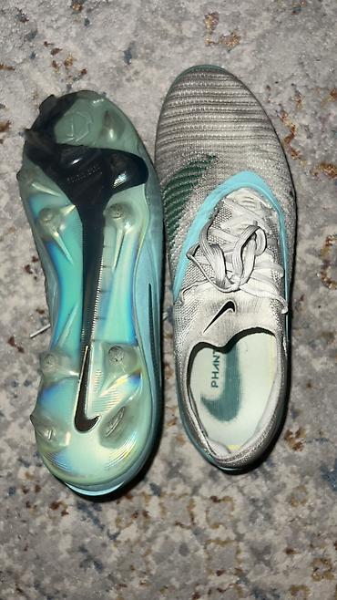 Бутсы: Футбольные бутсы Nike Phantom Vision - Серия: Phantom (надпись PHANT — 2