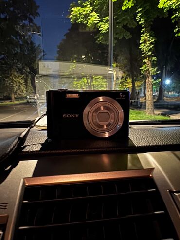 скупка цифровых фотоаппаратов: Sony cybershot w800 Компактная цифровая камера, 20мп и 5х зум
