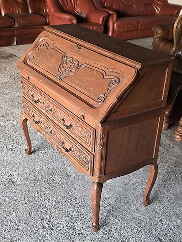 Stilski radni stolovi: Drveni pisaći biro/sekreter u klasičnom stilu - Masivno drvo u toploj — 1