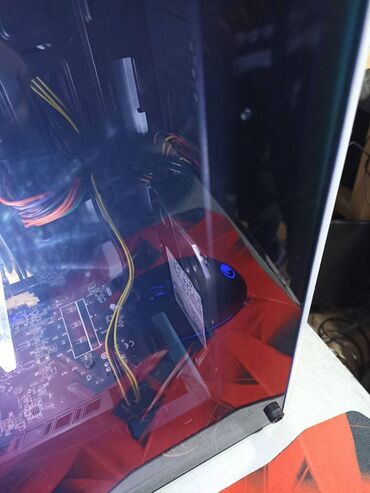 Настольные ПК и рабочие станции: Компьютер, ядер - 4, ОЗУ 16 ГБ, Игровой, Б/у, Intel Core i7, AMD Radeon RX 580, HDD + SSD — 10