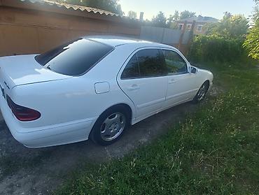 eafc 25: Mercedes-Benz E-Class: 2000 г., 2.4 л, Механика, Бензин, Седан — 2