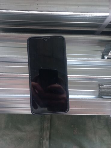 телефон флай 506: Xiaomi, Redmi 8, Б/у, 64 ГБ, цвет - Черный, 2 SIM, eSIM