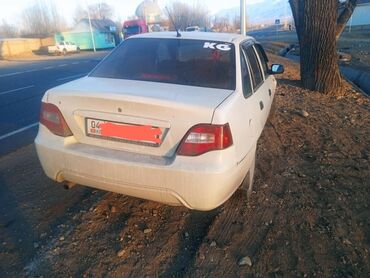 авто нехсия: Daewoo Nexia: 2011 г., 1.5 л, Механика, Бензин, Седан