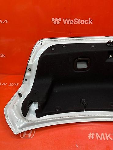 tesla model x: Крышка багажника Samsung, 2018 г., Б/у, Оригинал — 5