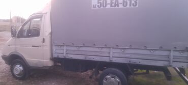 Yük maşınları: Yükdaşıma üçün tentli yüngül yük avtomobili - Korpus: ağ kabin, boz — 10