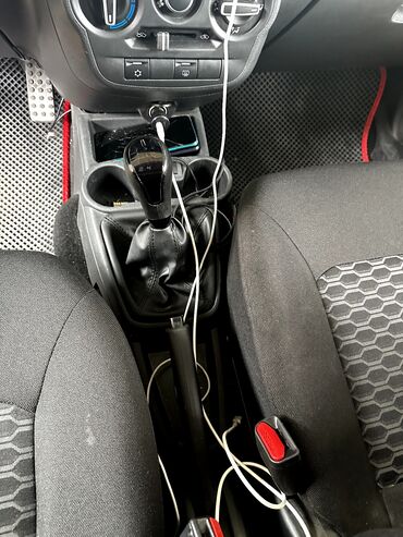 VAZ (LADA): VAZ (LADA) Granta: 1.6 l | 2024 il 28000 km Sedan — 14