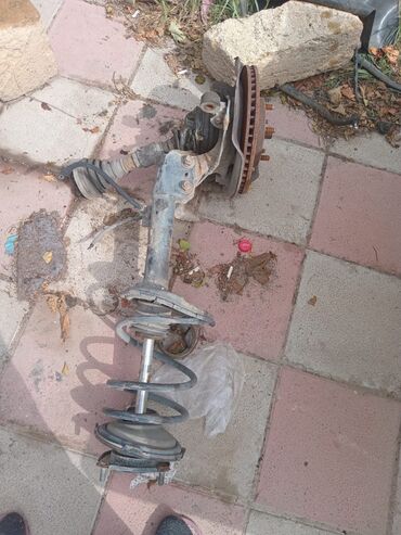 Digər avtomobil ehtiyat hissələri: Toyota Rav 4 ili 2000
Usden cixma orginaldir qiymeti munasib olacaq — 3