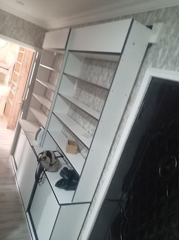 Rəf vitrinləri: Hazır ətir vitrini Mebelin uzunluğu 2.10 hündürlüyü 2.20 asaginin — 3