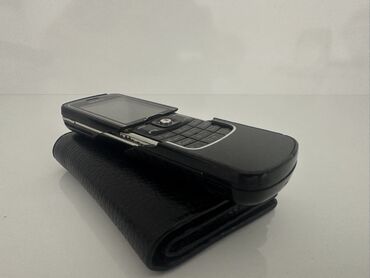 Nokia 8, < 2 GB Memory Capacity, rəng - Qara, Düyməli