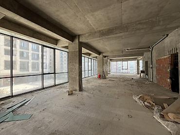 evler bine: Kommersiya obyekti – vitrinəli yer səviyyəsi sahə Ümumi -3.000 kvadrat — 7