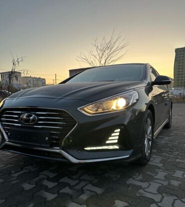 Hyundai Sonata: 2018 г., 2 л, Типтроник, Гибрид, Седан