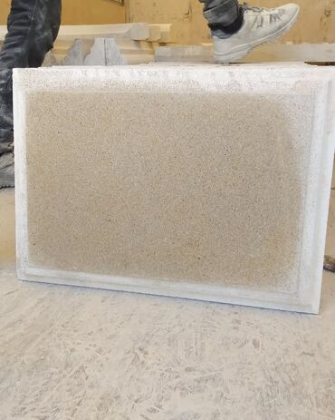 Digər tikinti xidmətləri: Ağlay daşları və quraşdırılması — 18