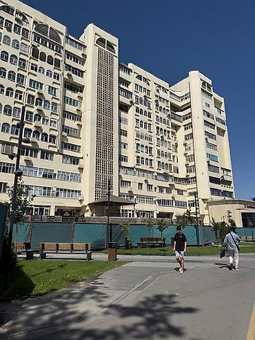 адмираль: Продаётся просторная 3-комнатная квартира в самом центре города! 📍 — 2