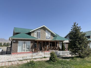 коттедж в караколе: 3 комнаты, 50 м², Индивидуалка, 2 этаж, Дизайнерский ремонт