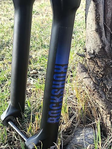 воздушный вилка: Вилка для МТБ RockShox Gold 35 RL 140mm. Состояние вилки:Идеальное — 2