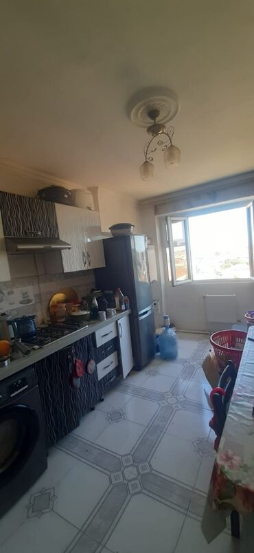 Köhnə tikili: Bakı, Bakıxanov qəs., 3 otaqlı, Köhnə tikili, m. Neftçilər, 80 kv. m -da lalafo.az — 14 Köhnə tikili: Bakı, Bakıxanov qəs., 3 otaqlı, Köhnə tikili, m. Neftçilər, 80 kv. m — 14