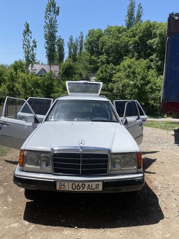 мерс cl: Mercedes-Benz CL 200: 1990 г., 2 л, Механика, Бензин, Универсал