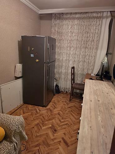 1 otaqli kohnə tikili: Statistika dairesine yaxin Qorodokda 5/5 minsk layihe 4 otaq orta — 6