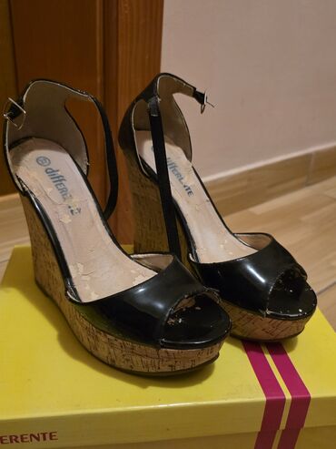 sandale platforme: Sandale, Differente, 37