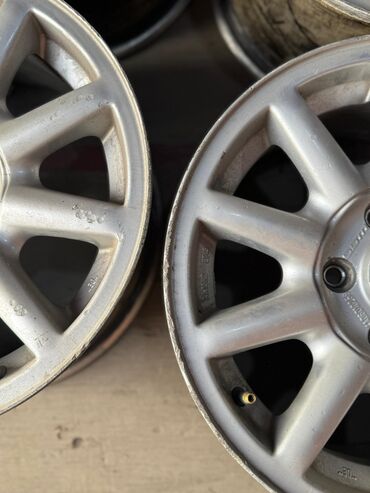 Диски: Литые Диски R 15 Audi, Комплект, отверстий - 5, Б/у — 14