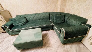 islenmis metbex divanlari: Məhsul: Künc divan dəsti - Rəng: Zümrüd yaşıl - Material: Yumşaq